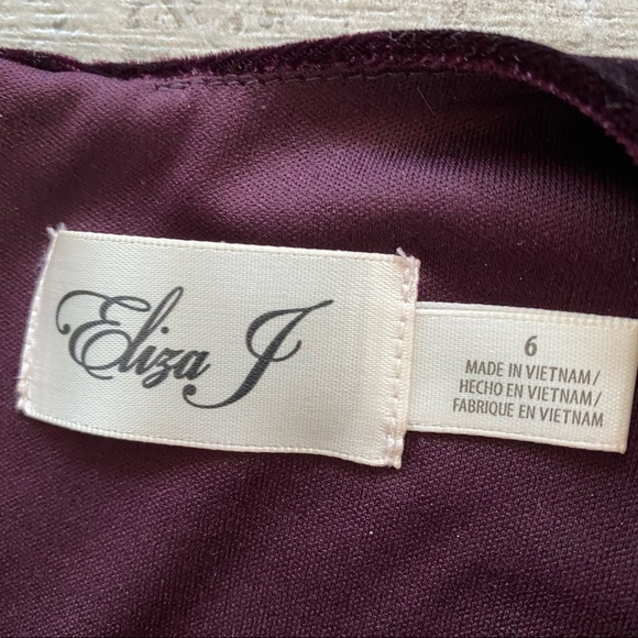 Eliza J Velvet Sheath Dress - Picture 6 of 8